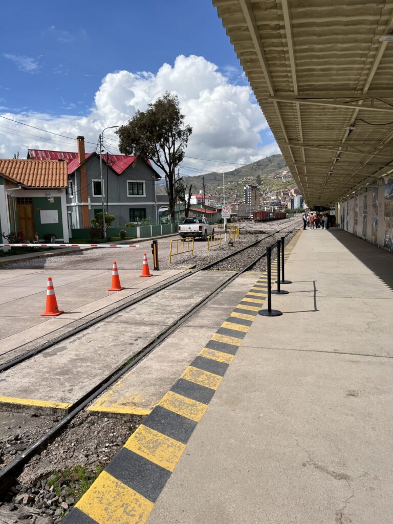 ワンチャク駅の画像